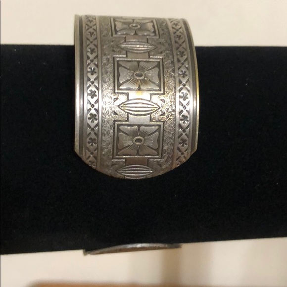 Silver Etched Band Bracelet - Picture 2 of 3